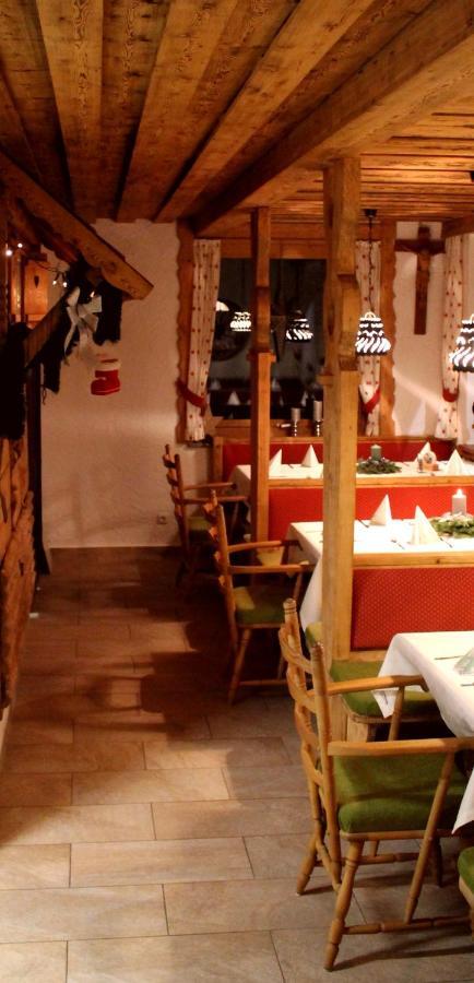 Berggasthof Kärntner Alm Hotell Mittenwald Exteriör bild
