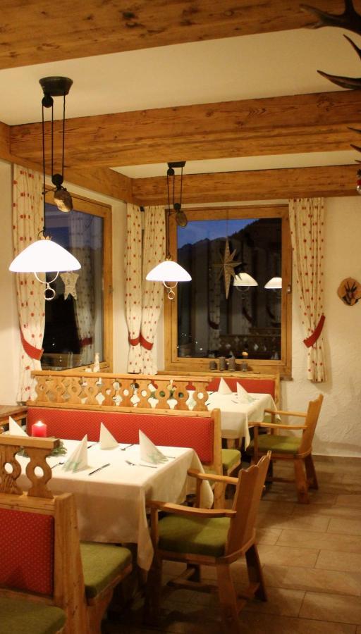 Berggasthof Kärntner Alm Hotell Mittenwald Exteriör bild